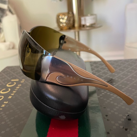 Prada Sunglasses - Picture 9 of 9